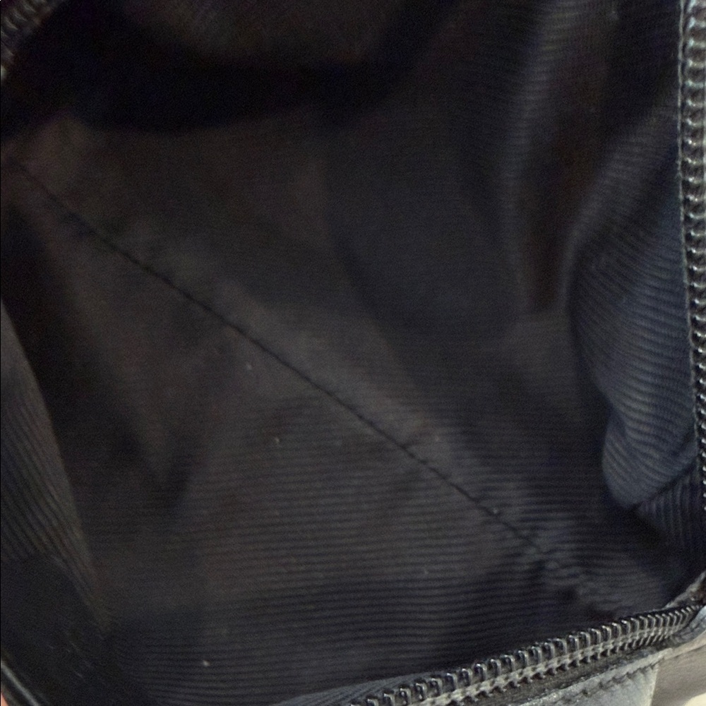 Gucci Black Embossed leather Toiletry Bag - Picture 13 of 13